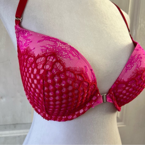 Victoria Secret Very Sexy Push Up Bra Pink Racerback Embroidered Lacy Size 32DDD - Picture 3 of 10